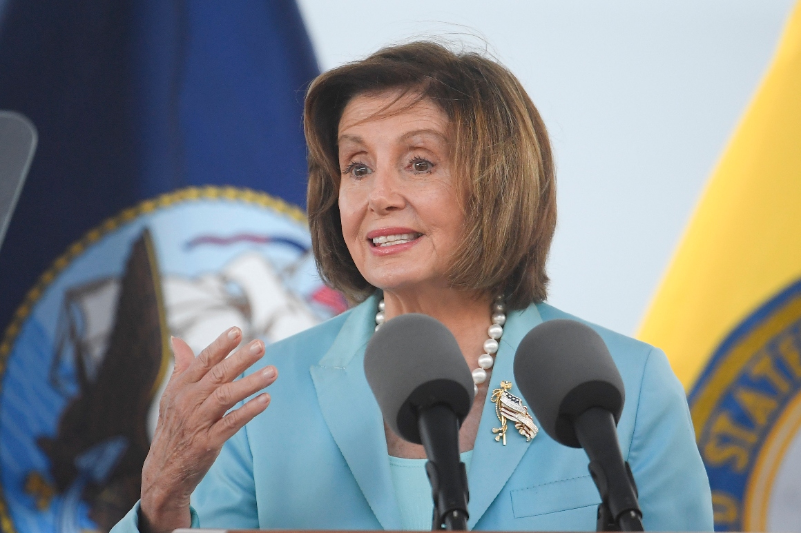 Asistente de Pelosi, funcionario de la Casa Blanca dio positivo en la prueba de Covid-19 después del contacto con demócratas de Texas