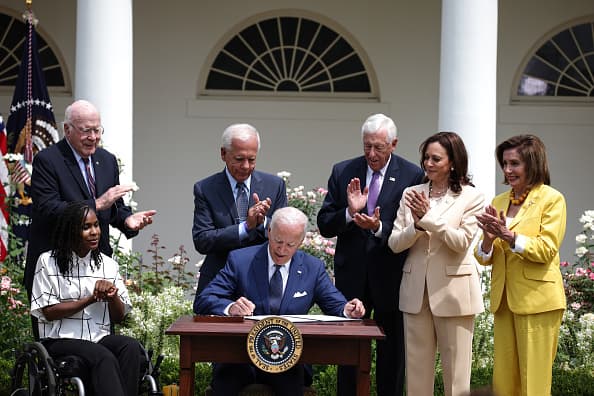 Biden dice que algunos califican para los recursos federales por discapacidad