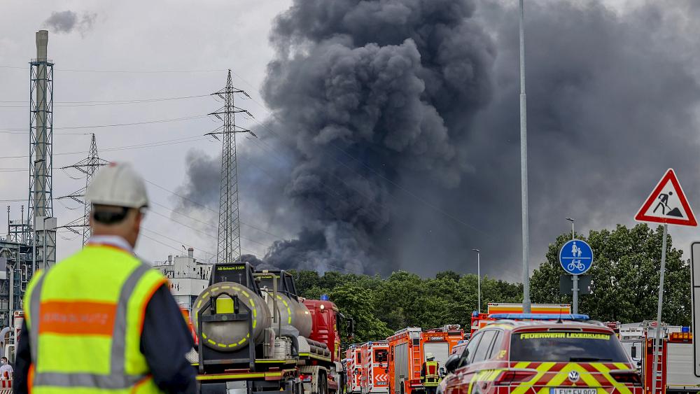 Cinco personas desaparecidas tras explosión en complejo químico en Alemania