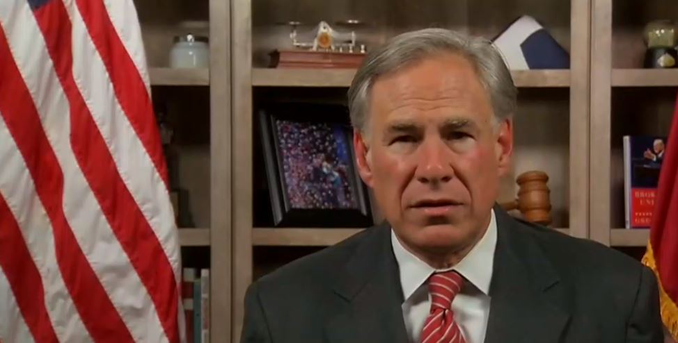 Greg Abbott se desquicia y grita que Biden es un mentiroso