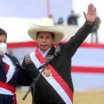 Nuevo presidente de Perú confirma moderado como ministro de Hacienda