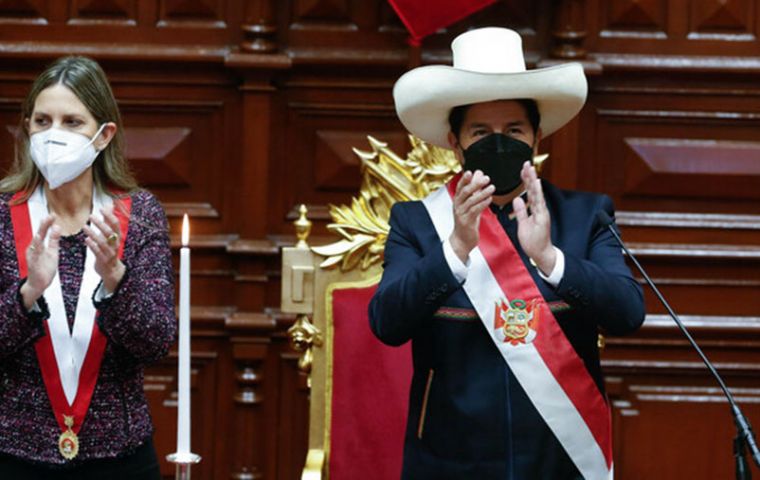 Castillo prometió liderar