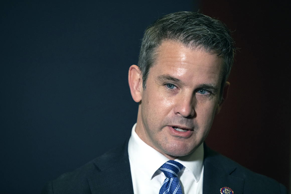 Pelosi se burla de la incorporación de Kinzinger a la investigación del ataque al Capitolio del 6 de enero