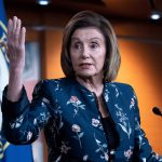 Pelosi veta a Banks y Jordania para el comité selecto del 6 de enero