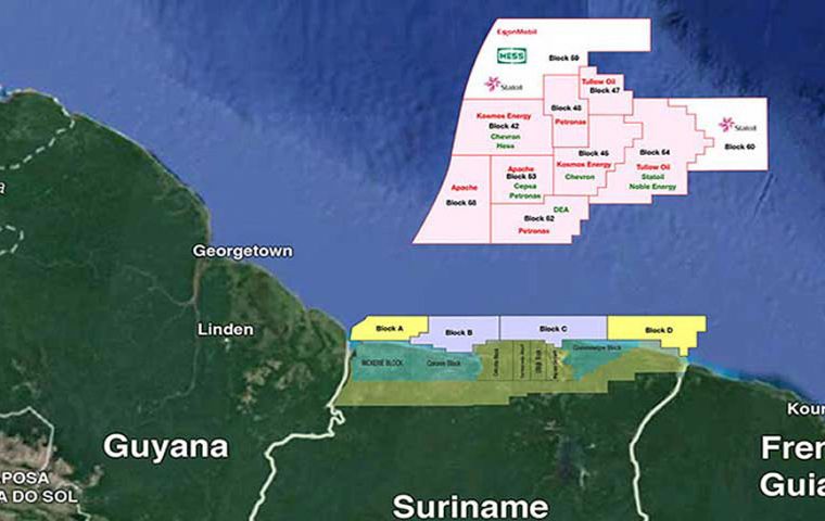 La ex colonia holandesa de Surinam, tras descubrimientos en alta mar, se ha convertido en una provincia de petróleo y gas muy prometedora.