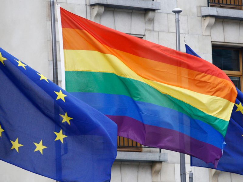 Orbán anuncia referéndum sobre controvertidas disposiciones de la ley LGBTQI +