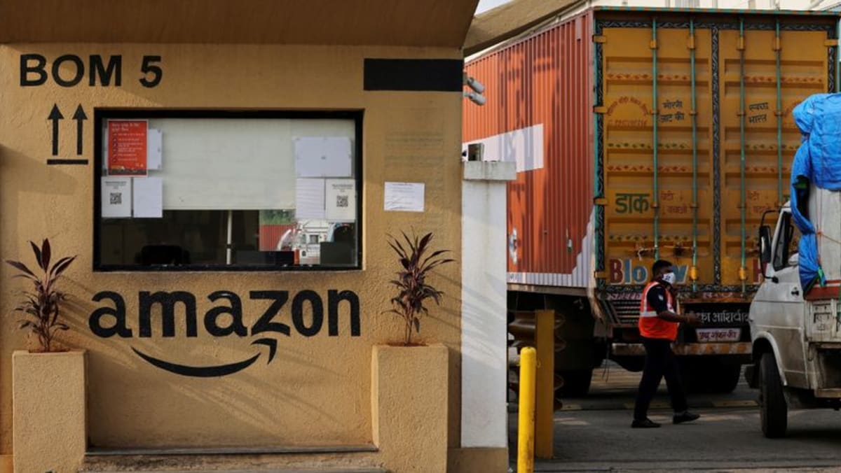 Amazon pide al organismo antimonopolio de India que revoque la aprobación del acuerdo Reliance-Future