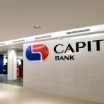 Capitec investiga después de que una mujer desnuda entrara a una sucursal y destrozara una estación de trabajo