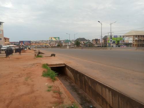 Ciudades fantasma en Anambra mientras los residentes se sientan en casa para el juicio de Nnamdi Kanu