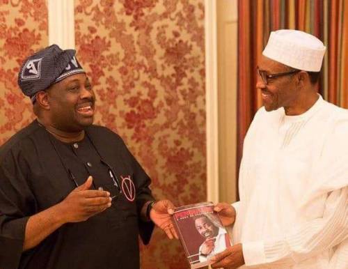 El estilo de gobierno de Buhari es horrible, su gobierno devolvió Nigeria a la edad de piedra: Dele Momodu