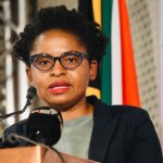 El ministro advierte a los fabricantes contra el dumping de televisores analógicos no deseados en Sudáfrica
