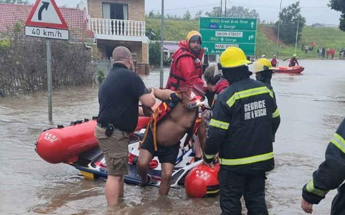 El municipio de George lucha contra cortes de energía y cortes de agua como consecuencia de las inundaciones