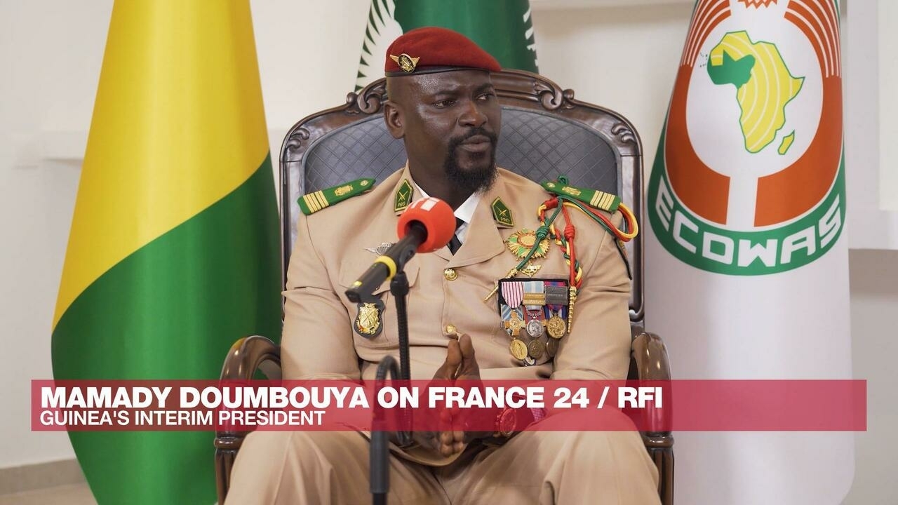El presidente de transición de Guinea, Mamady Doumbouya: 'Queremos devolver el poder a los guineanos'