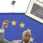 Guillermo Fariñas, Premio Sarajov Libertad fue detenido varias horas e interrogado sobre la marcha programada para el 15N