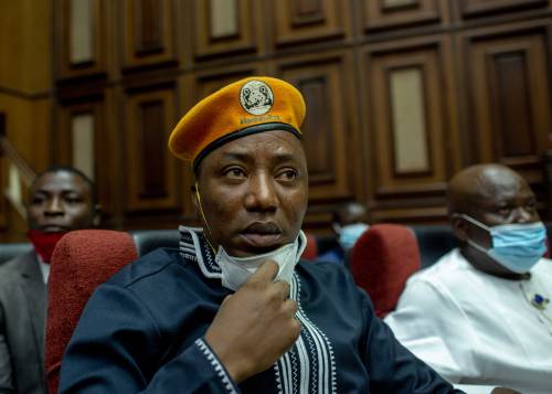 El tribunal aplaza el caso de delito grave de traición contra Sowore después de que los abogados del gobierno nigeriano no se presentaron