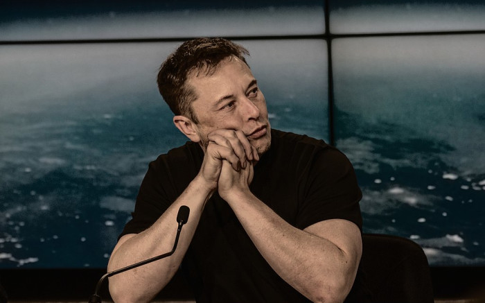 Elon Musk vende el 10% de las acciones de Tesla por valor de $ 6,9 mil millones