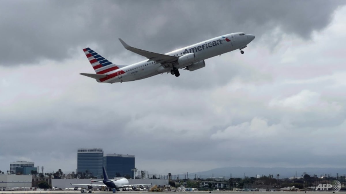 Las aerolíneas se preparan para el aumento de viajes con la reapertura de EE. UU.