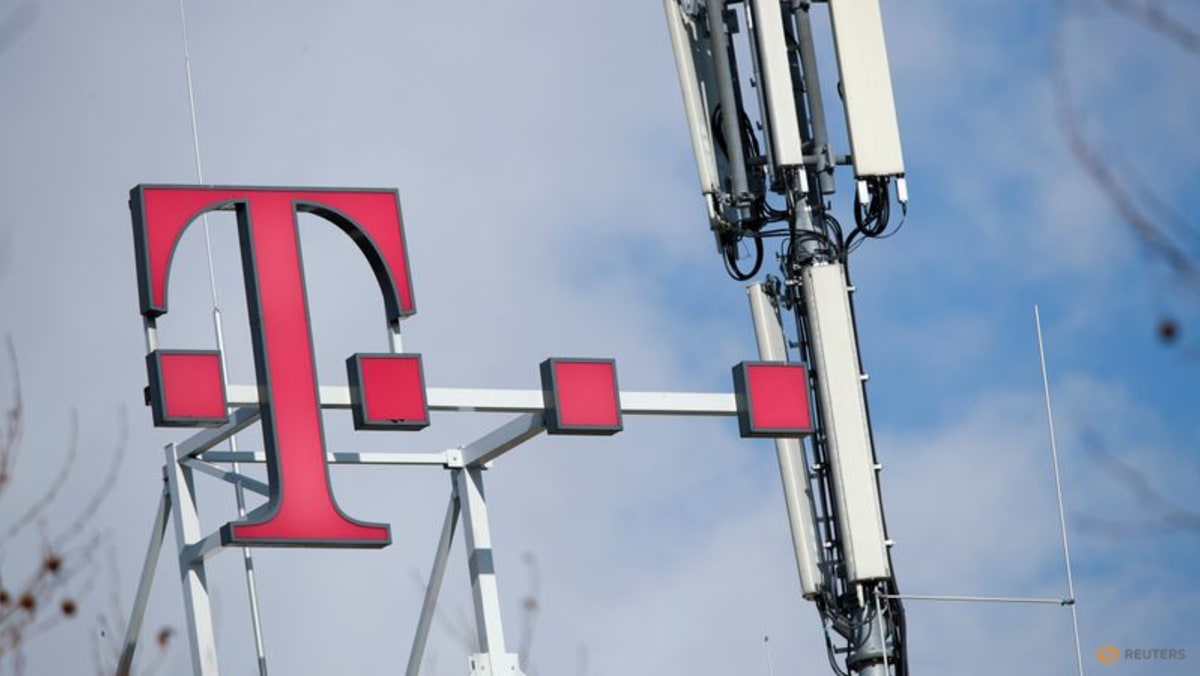 Las ganancias centrales de Deutsche Telekom superan las estimaciones;  aumento de la perspectiva para todo el año