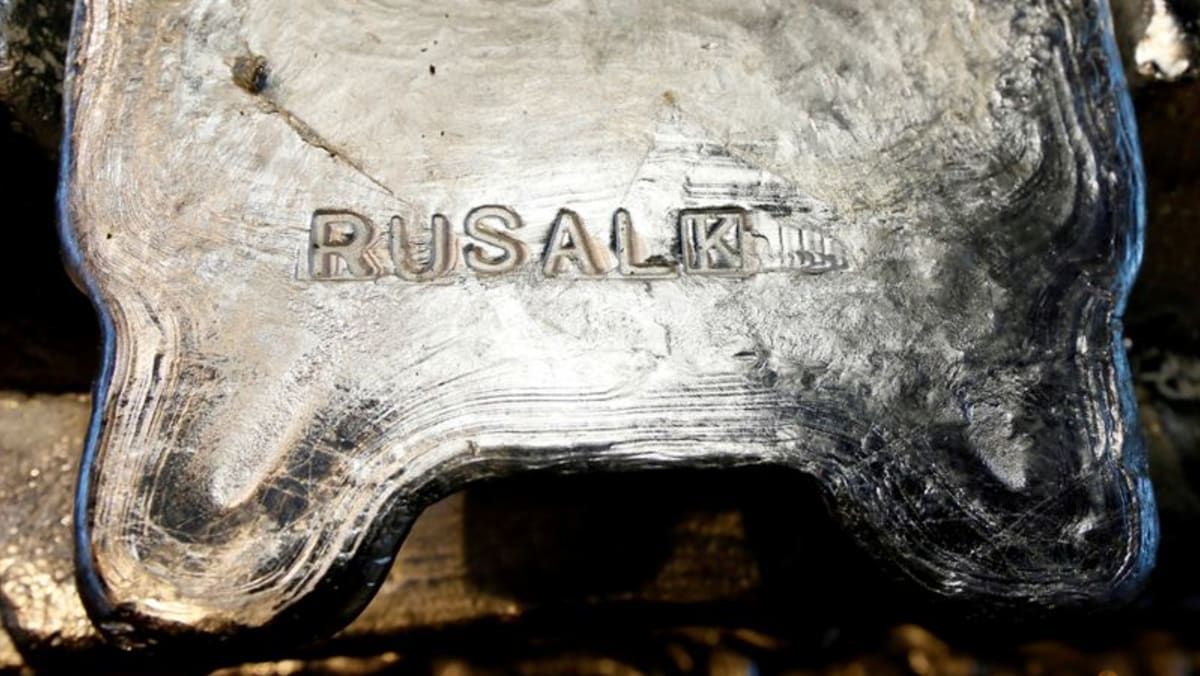 Reguladores en Hong Kong examinan plan de escisión de Rusal - FT