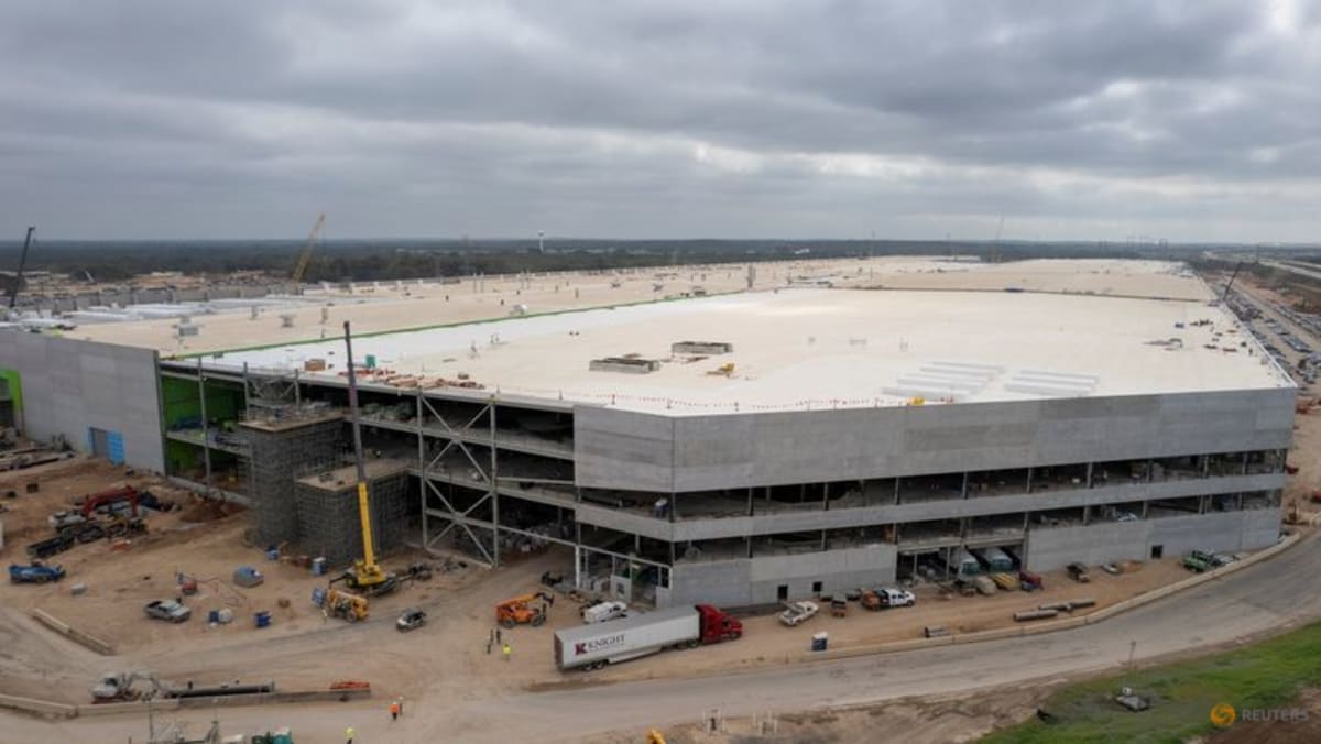 Tesla detalla los costos de mil millones de dólares para la nueva fábrica de Texas, y apunta a su finalización a fin de año