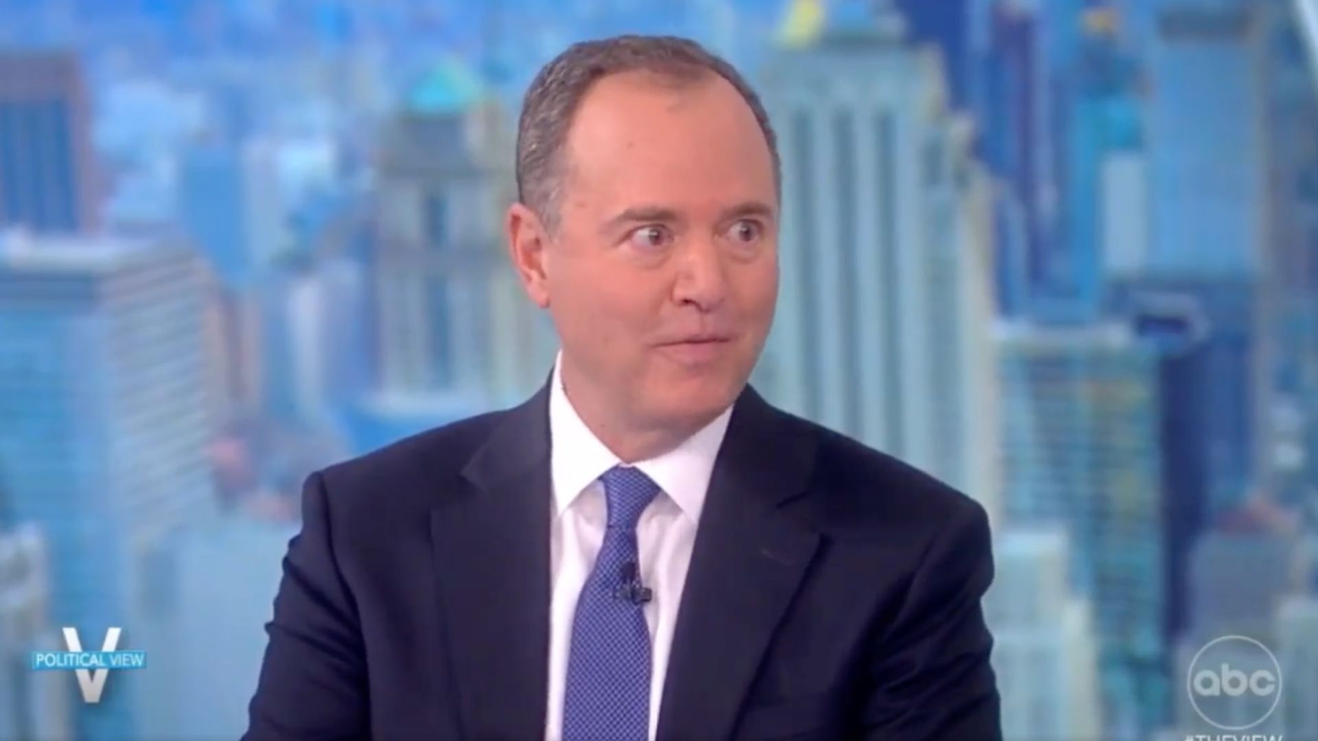 'The View' confronta a Adam Schiff por el desacreditado dossier de Steele, lo deja torpe