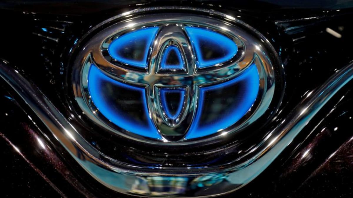 Toyota dice desarrollar combustibles alternativos con otros fabricantes de vehículos japoneses