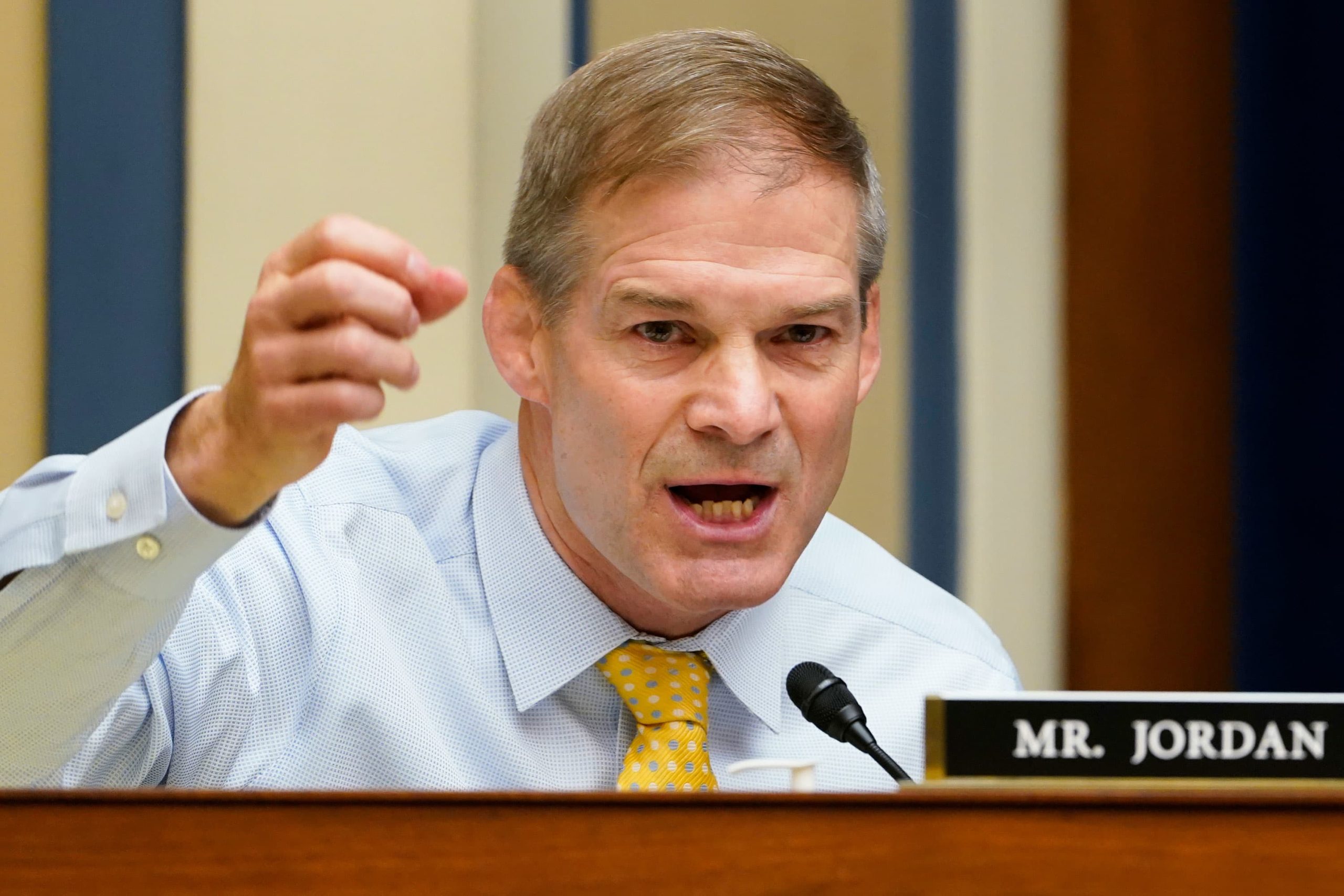 La investigación de la Cámara de Representantes del 6 de enero pregunta a Jim Jordan sobre el contacto con Donald Trump