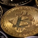 Bitcoin cae un 9,95 por ciento a 48.397,56 dólares