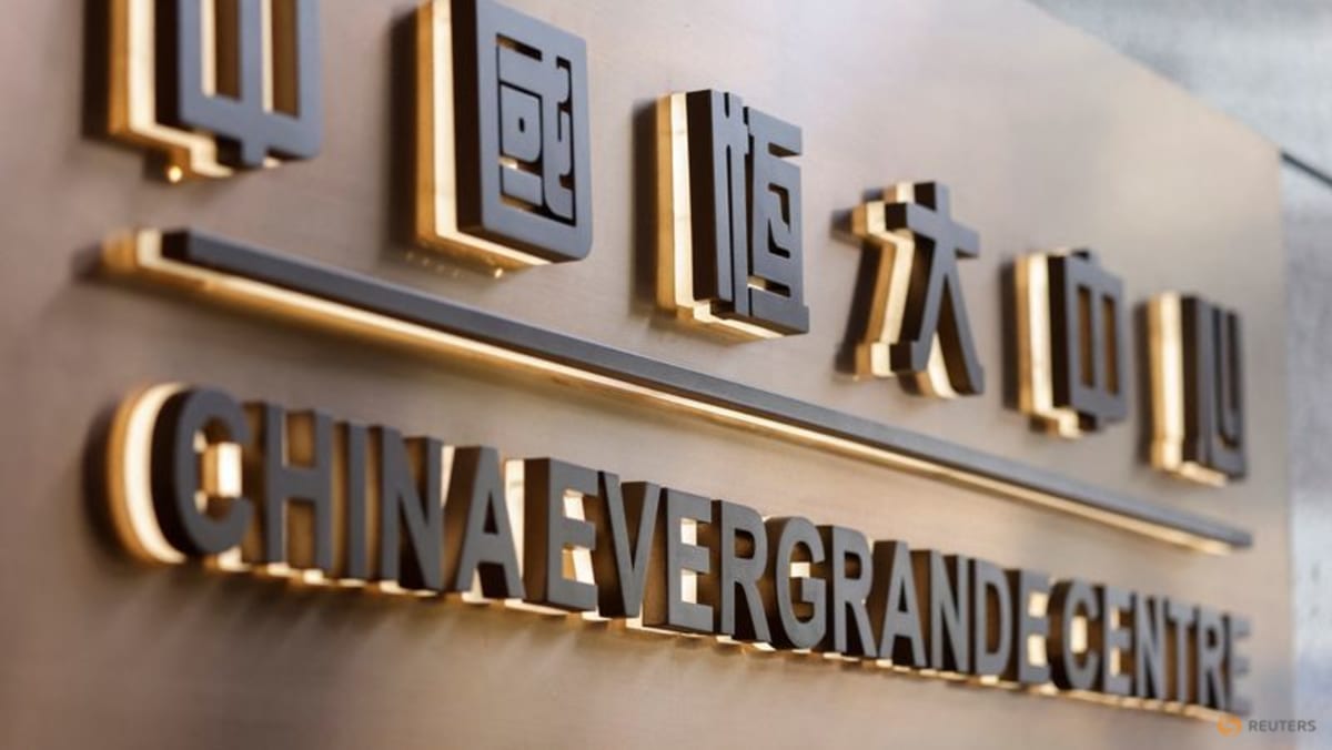 China Evergrande, con problemas de liquidez, revisa el plan de pago para los inversores en unidades patrimoniales