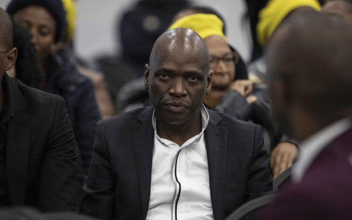 El tribunal ordena al exjefe de SABC, Hlaudi Motsoeneng, devolver la 'tarifa de éxito' de R11m