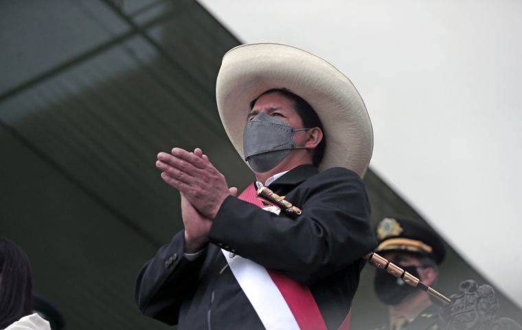 Castillo sí favoreció la promoción de un oficial militar, pero afirmó que no había nada irregular al respecto.