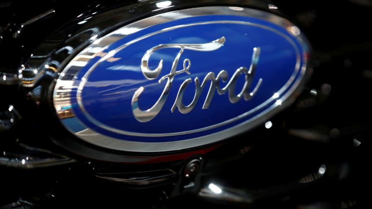 Ford se asocia con Salesforce para expandir el negocio de software