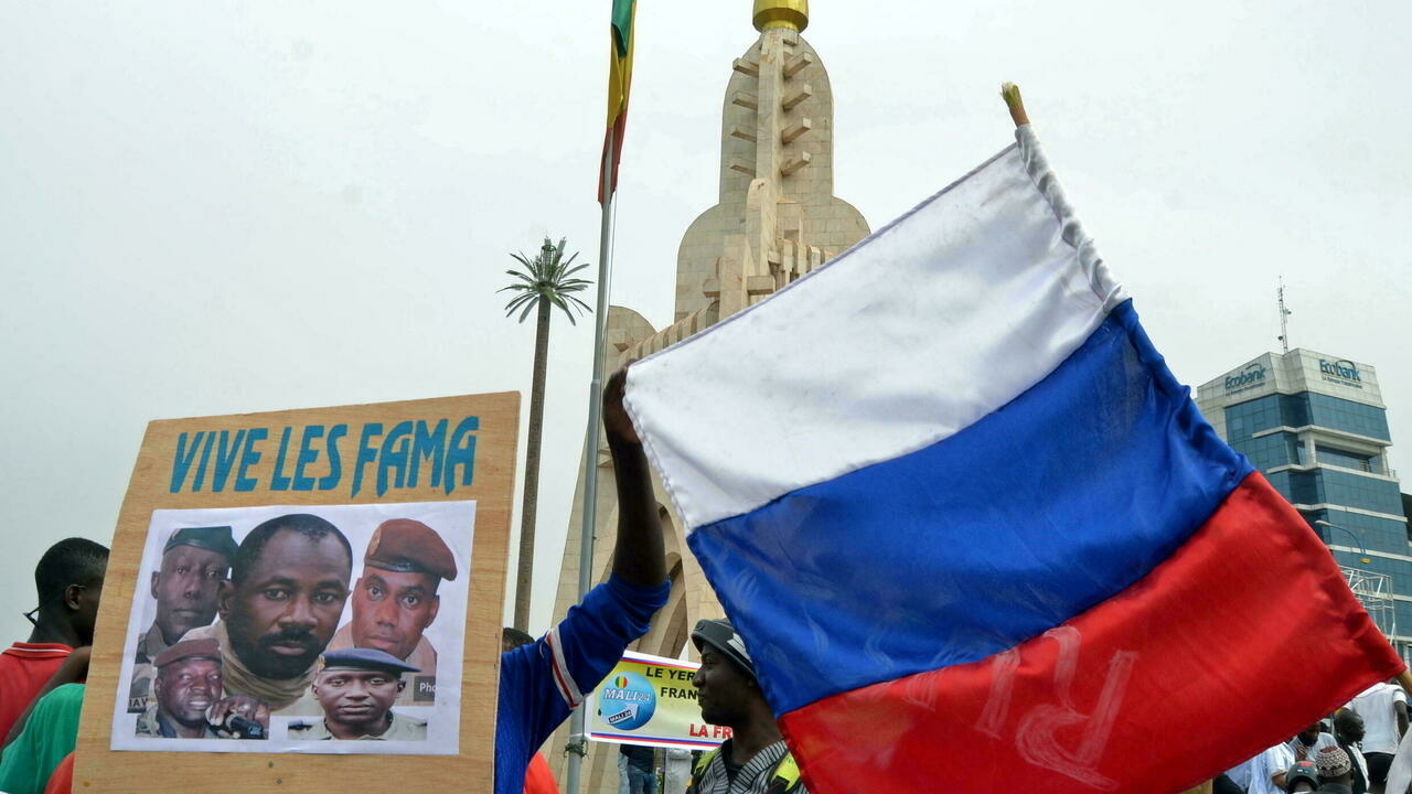 Francia y sus aliados condenan el 'despliegue' de mercenarios rusos de Wagner en Mali