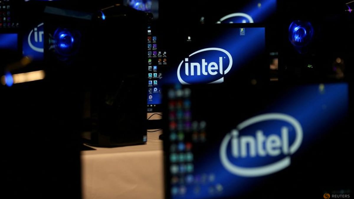 Intel muestra una investigación para empaquetar más potencia de cómputo en chips después de 2025