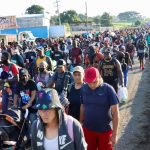 La Casa Blanca llega a un acuerdo para restablecer la política de asilo 'Permanecer en México' de la era Trump