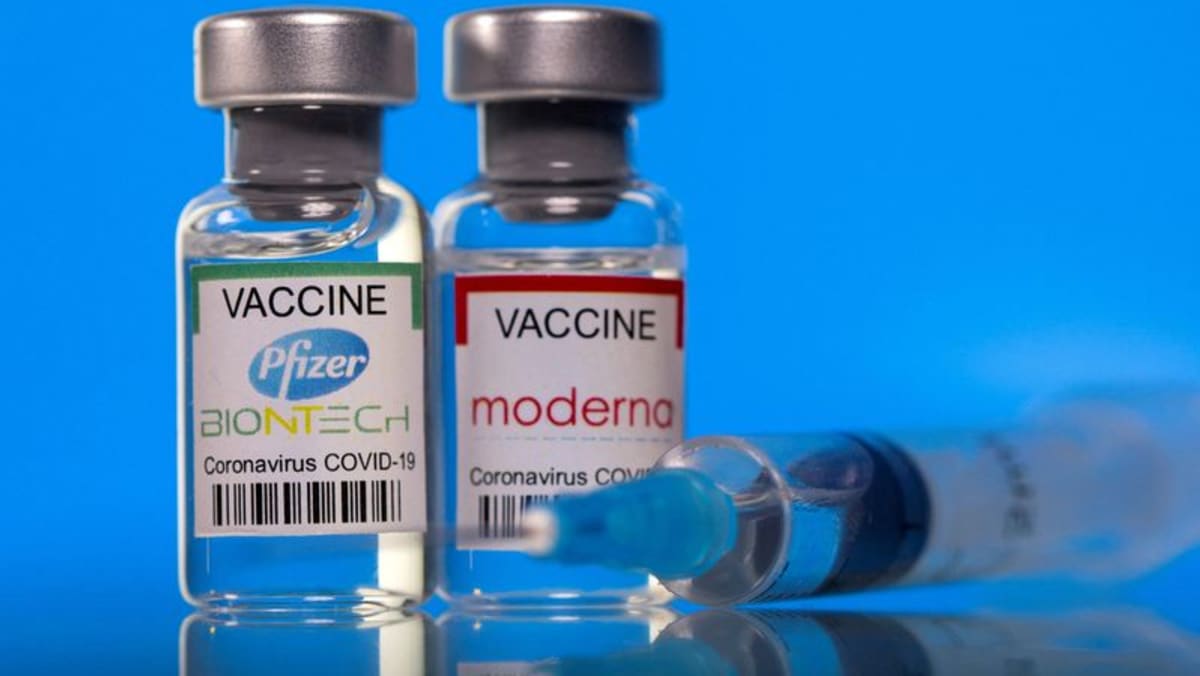 Las vacunas parecen ser débiles para bloquear la infección por Omicron;  las inyecciones pueden reducir la carga prolongada de COVID