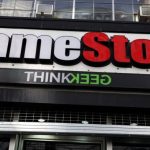 Los vendedores en corto de AMC y GameStop regresan a medida que las acciones de memes se derrumban