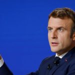 Macron: la UE redactará un reglamento para combatir el odio en las redes sociales