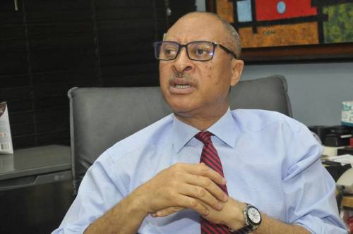 Nigeria bajo Buhari es el lugar más miserable para vivir en la Tierra — Profesor de Economía Política, Pat Utomi