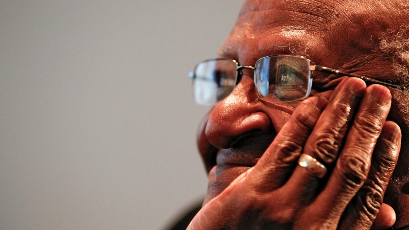 Obituario: Desmond Tutu, el héroe anti-apartheid que nunca dejó de luchar por 'Rainbow Nation'