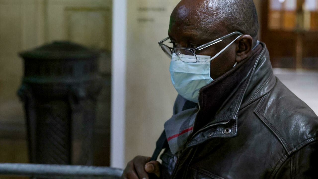 Un tribunal francés condena a un exconductor a 14 años de cárcel por su participación en el genocidio de Ruanda