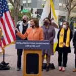 Video: Heckler interrumpe la conferencia de prensa de Pelosi con '¡Vamos, Brandon!  ¡Cortejar!'