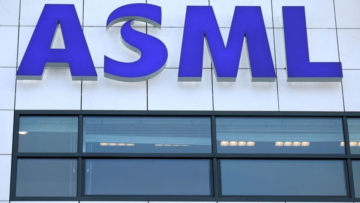 ASML dice que sigue determinando el impacto del incendio de una fábrica en Berlín