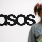 ASOS afectado por la interrupción de la cadena de suministro y la demanda navideña volátil