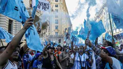 Argentina llega a un acuerdo con el FMI para reestructurar 44.500 millones de dólares de deuda del rescate