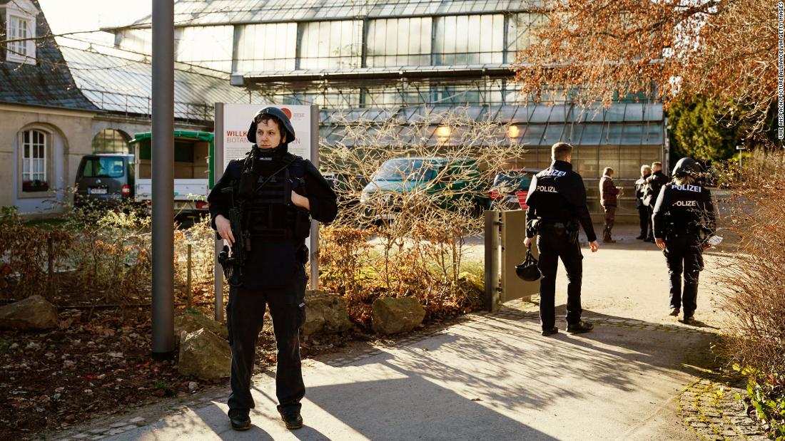 Cuatro heridos, pistolero muerto, tras tiroteo en la Universidad de Heidelberg en Alemania