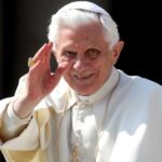 El Papa Benedicto XVI admite haber estado en una reunión sobre el sacerdote abusador cuando dirigía la archidiócesis de Munich