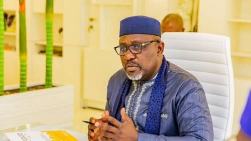 El exgobernador de Imo, Okorocha, declara postularse para presidente en 2023