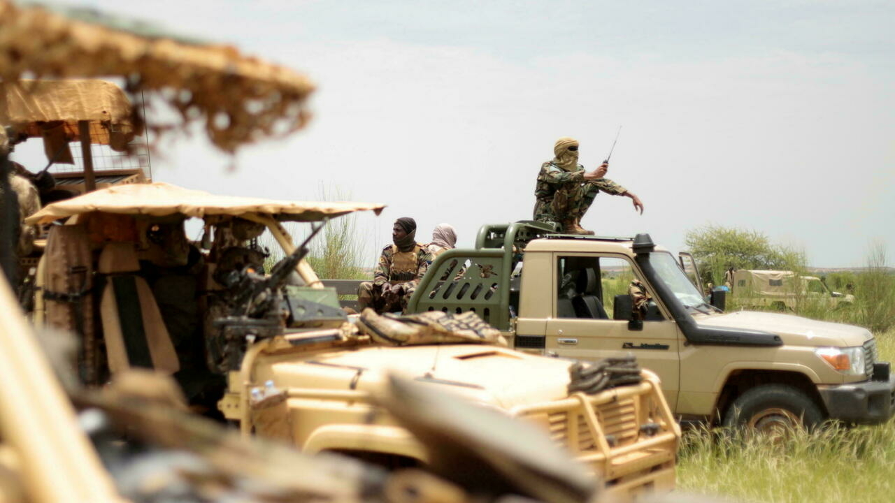 Francia y los aliados europeos instan a Mali a permitir que las tropas danesas se queden, pero la junta se mantiene firme