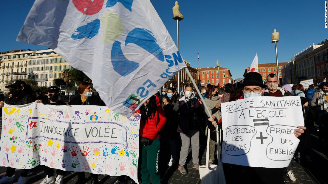 Huelga de profesores franceses en protesta por los protocolos escolares de Covid-19